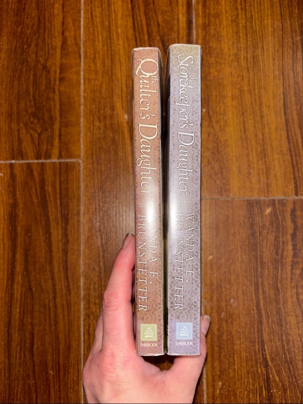 📚2 Book Bundle - Wanda E. Brunstetter | Daughters of Lancaster County Series - Picture 3 of 5